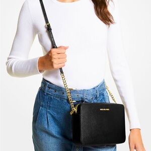 Michael Kors Women's Jet Set Item East West Crossbody Bag Top-Zip Fastening